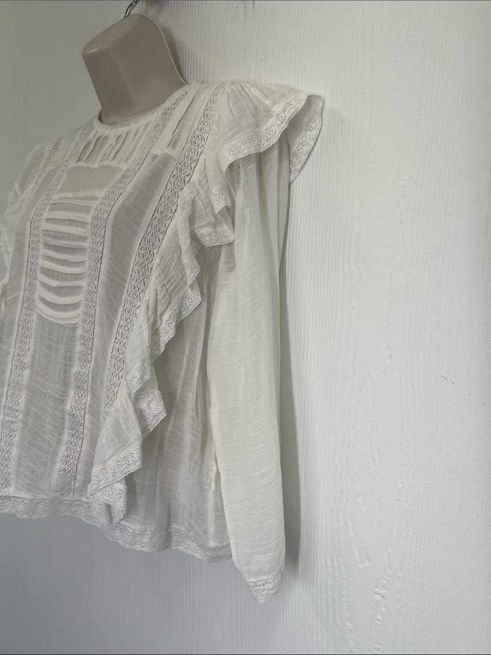 Free People - Jasmine Ivory Ruffled Lace Boho Lightweight Blouse Size Small - Picture 7 of 11